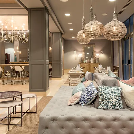 Vincci Lys מלון