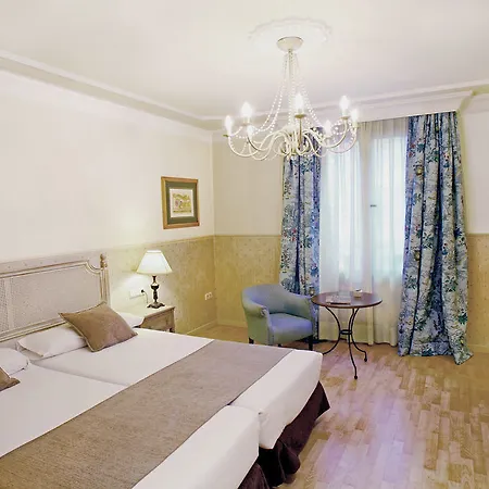 Vincci Lys מלון 4*