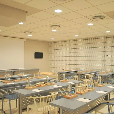 Vincci Lys Szálloda 4*