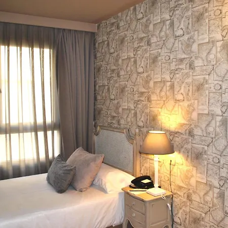 Vincci Lys Hotel 4*