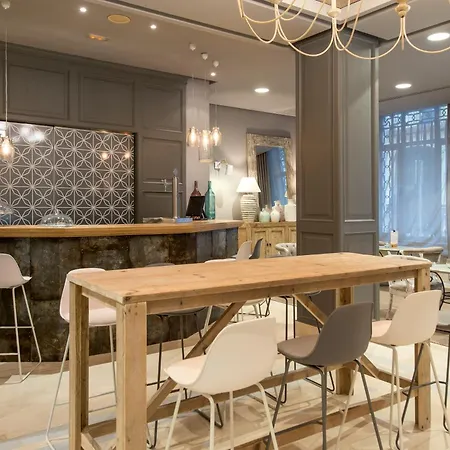 Vincci Lys מלון 4*