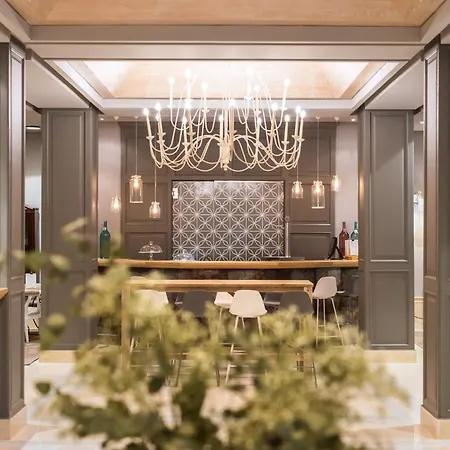 Szálloda Vincci Lys 4*