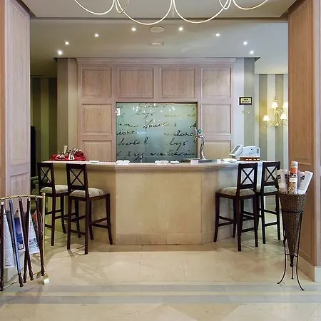 فندق فينتشي ليز 4*